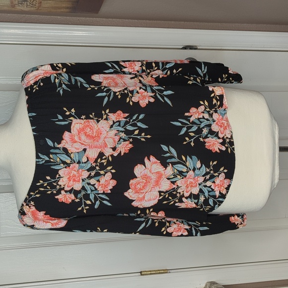 Billabong black with pink white green floral flowy long sleeve shirt size medium - Picture 3 of 9